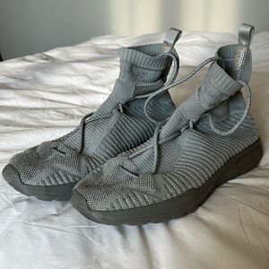 Somewhere in America Silver Size 13 shoes